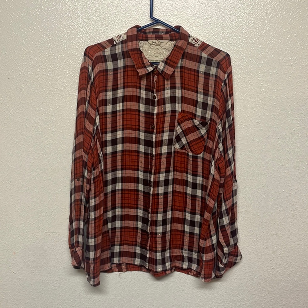 Fall blouse with gold detail and crocheted back EUC